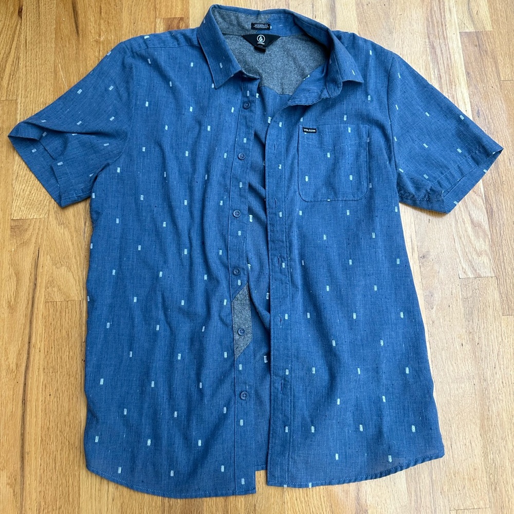 Volcom Men’s Button-Down Short-Sleeve Shirt- Size Medium - Blue